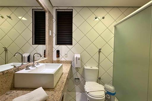 banheiro master 3.jpg