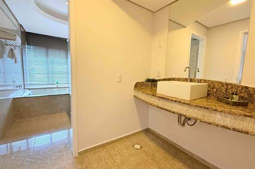 pia e banheiro suite master.jpg