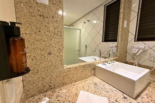 banheiro master 4.jpg