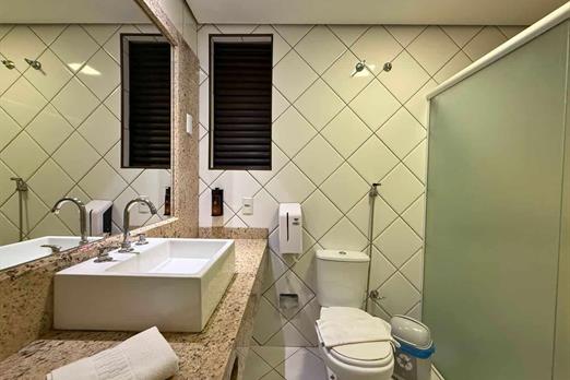 banheiro master 3.jpg