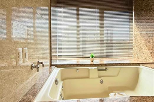 banheira suite master.jpg