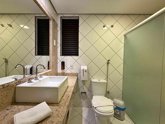 banheiro master 3.jpg