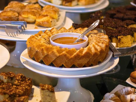 bolo de amendoin.jpg