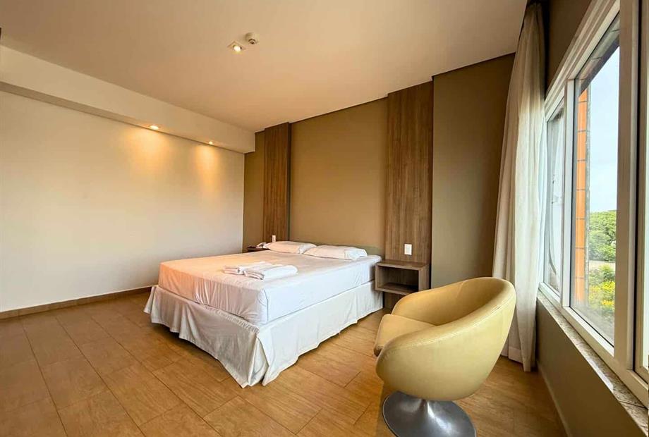 quarto casal master 2.jpg