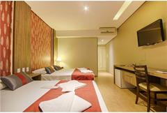 Quarto Quadruplo Duas Camas de Casal