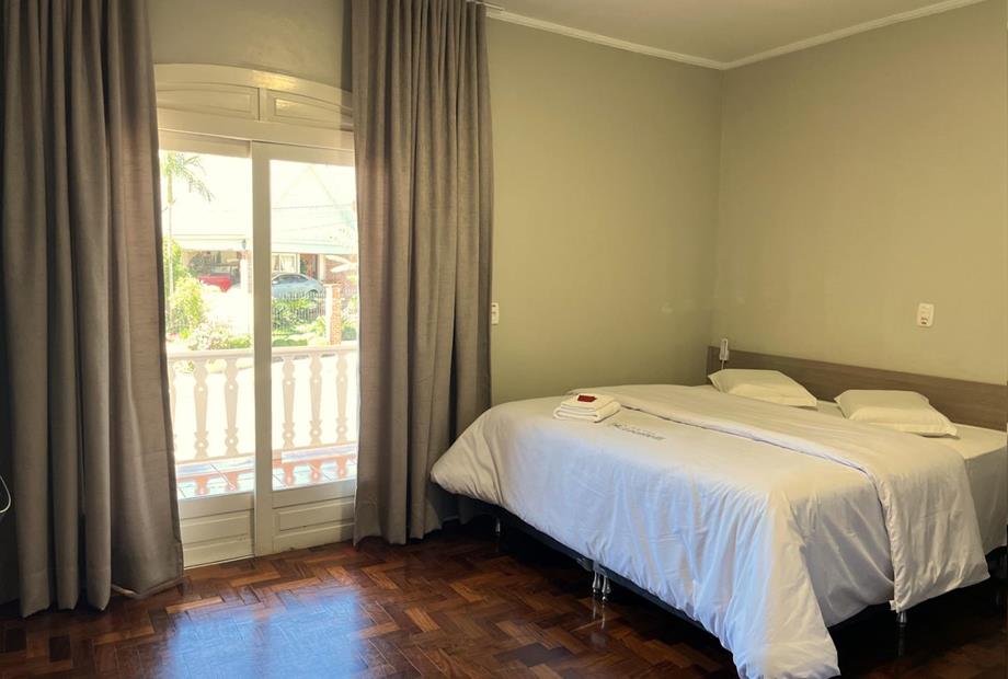 compressed_309_cama casal.jpg