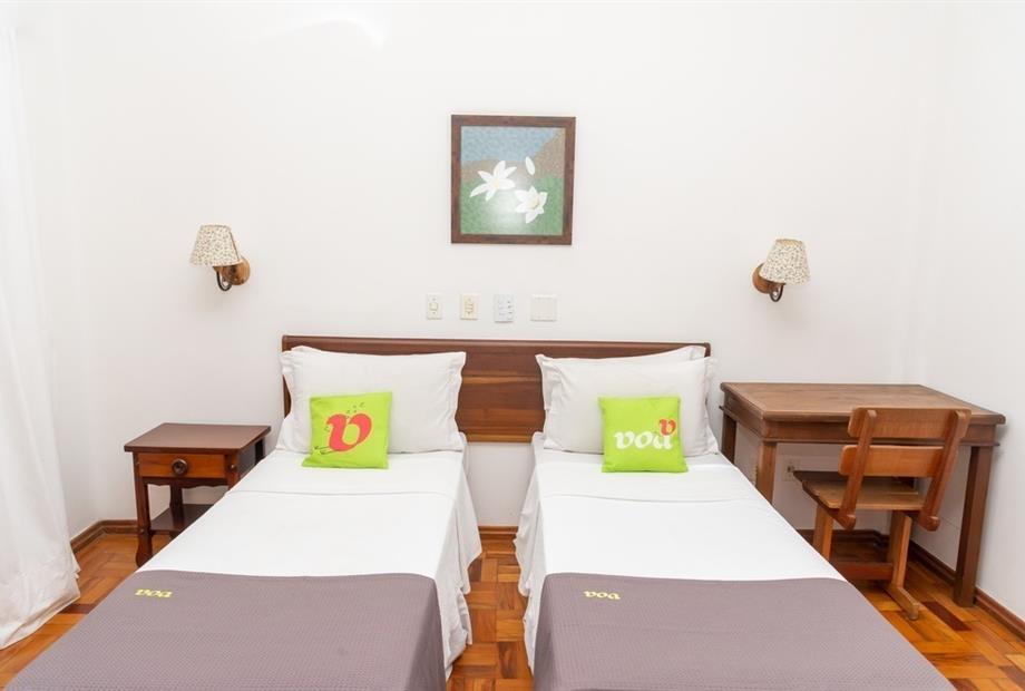 quarto união-superior 2 camas de solteiro.jpg