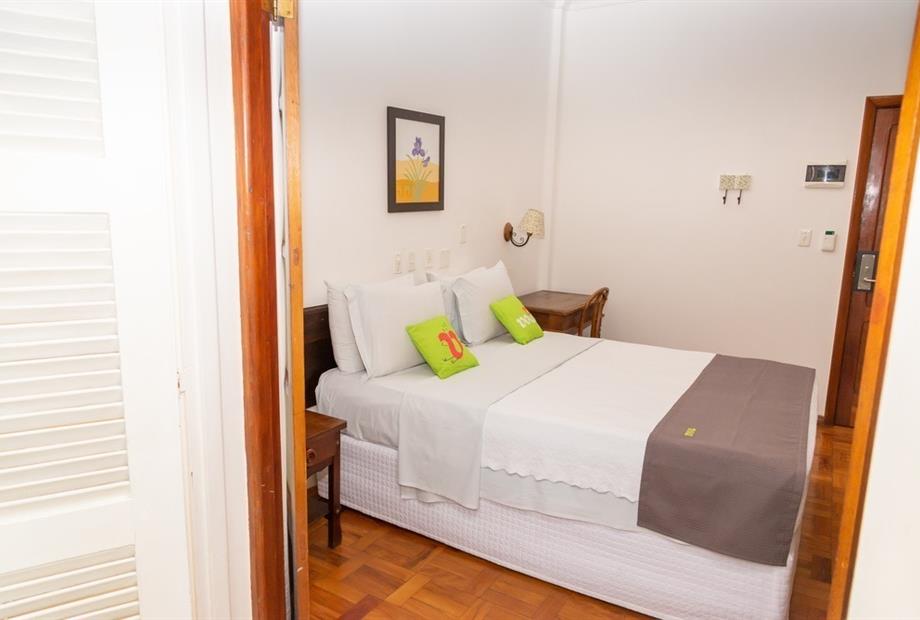 quarto união-superior casal e varanda.jpg