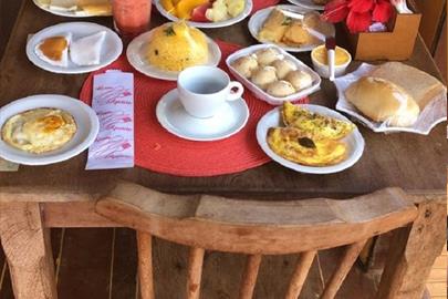 cafe da manha guedes foto 02.jpg