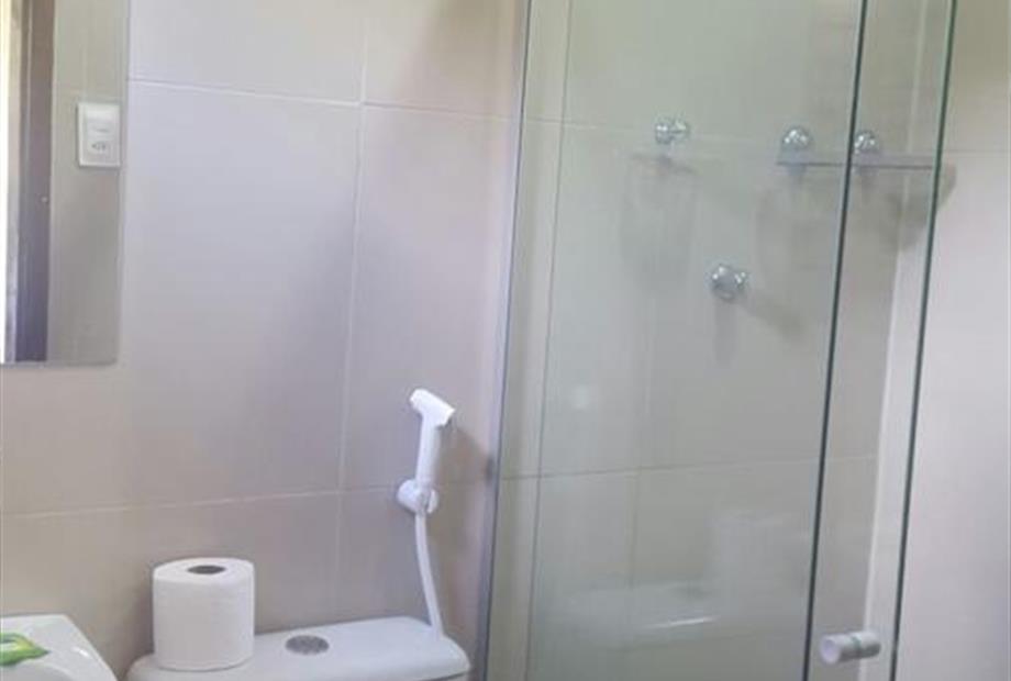 pousada guedes noronha  banheiro suite.jpg