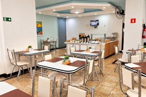café18.jpg