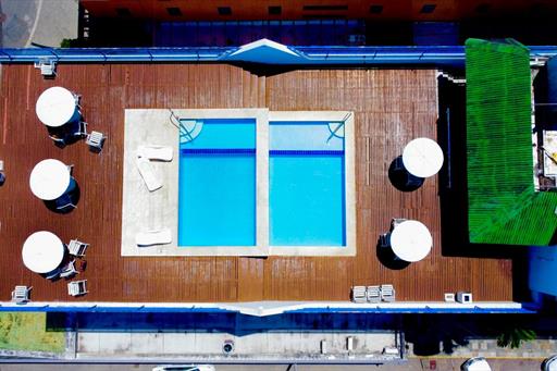 03f939b6-feb1-4380-b1a3-a218e600470e -.jpg