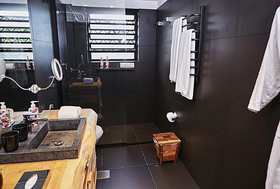 premier suíte varanda (2) (1).jpg