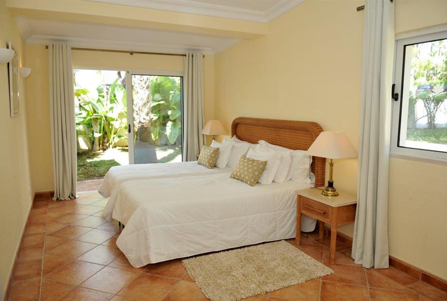 07a vale do garrao villas.jpg