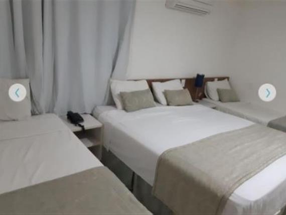 quarto família cama 1.jpg