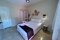 Apartamento Duplo Com Varanda e Vista Para Piscina