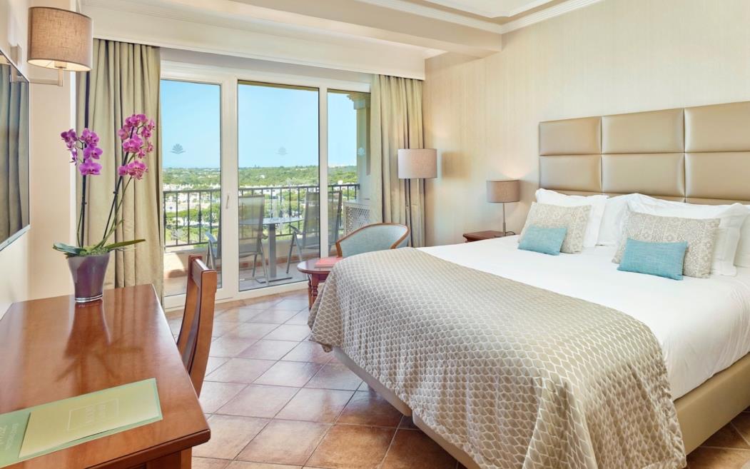 Ria Park Hotel & Spa_Suite.026.jpg