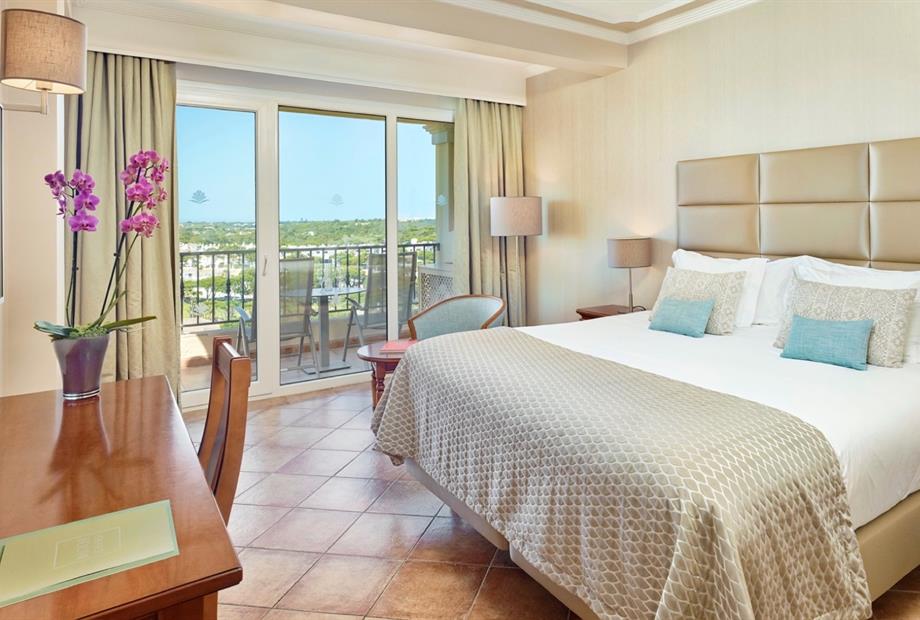 Ria Park Hotel & Spa_Suite.026.jpg