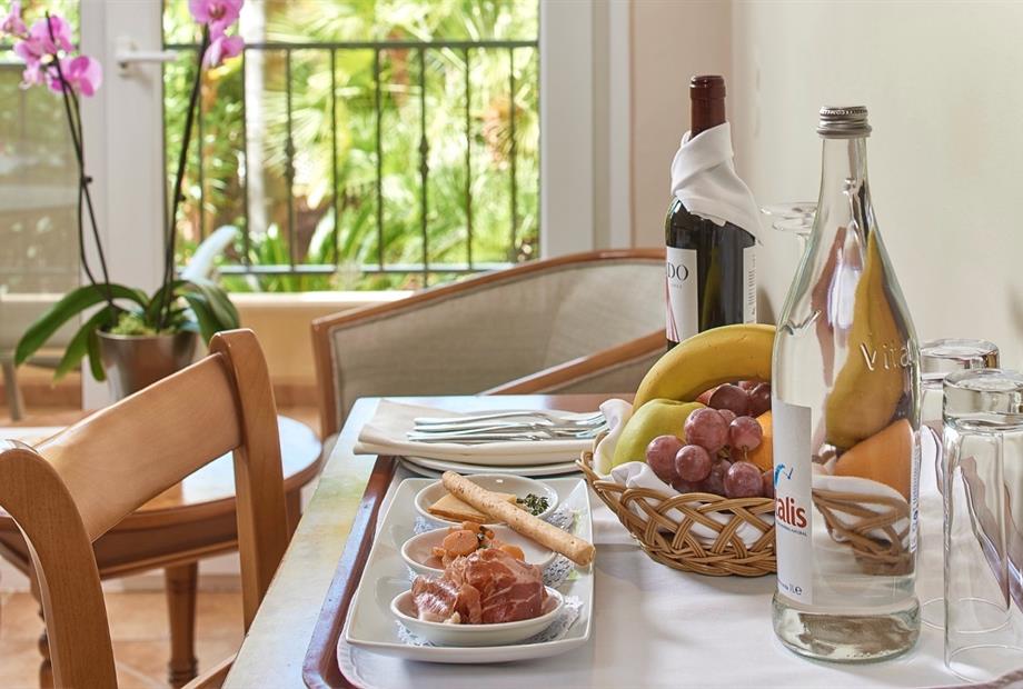 Ria Park Hotel & Spa_Suite.031.jpg