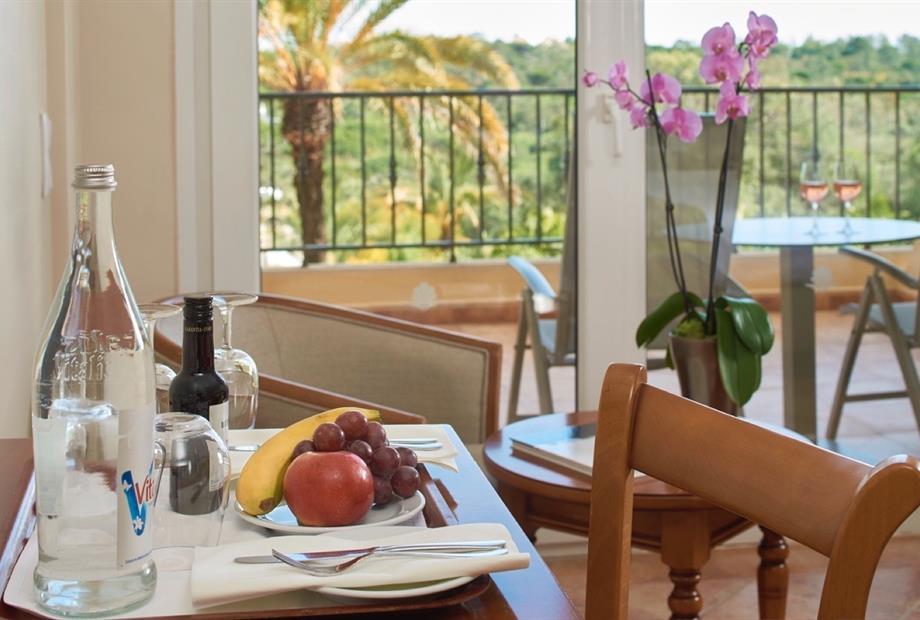 RPH_Premium Room Garden View.027.jpg