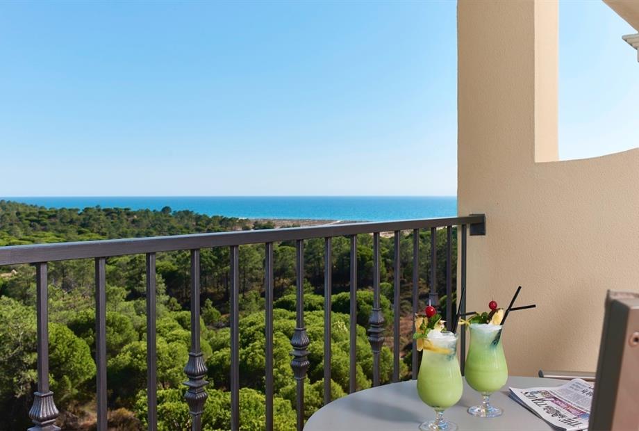 RPH_Room with Side Sea View.021.jpg