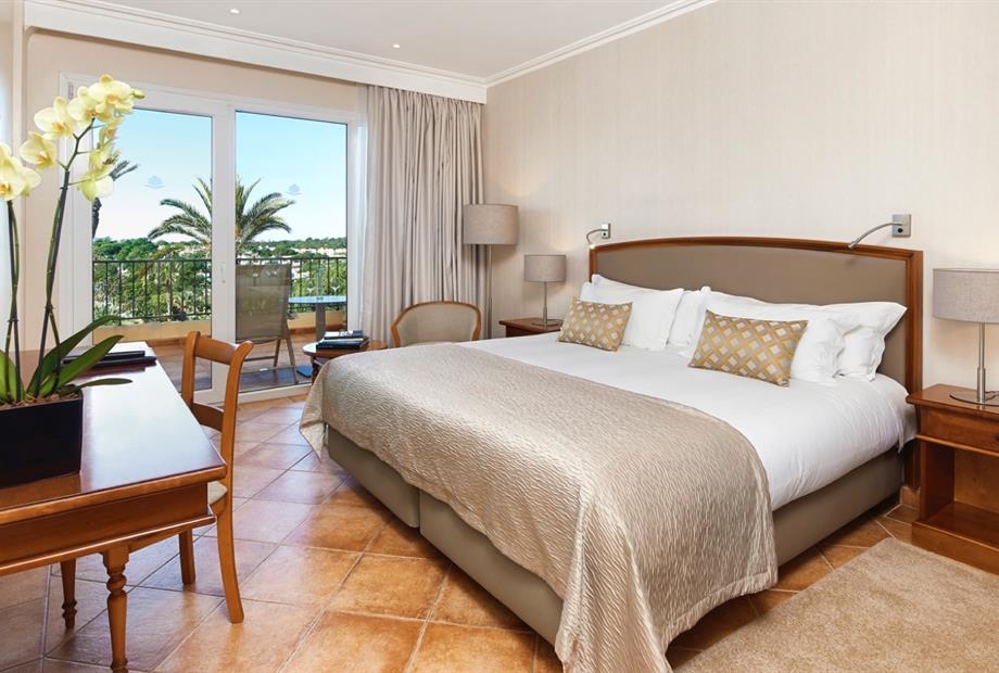 RPH_Room with Garden View.007.jpg