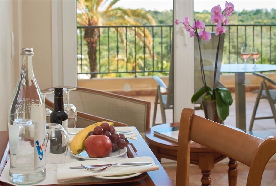 RPH_Room with Garden View.014.jpg