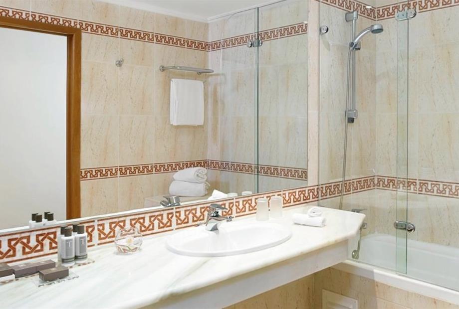 RPH_Standard Room.003.jpg