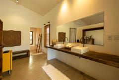 BANGALÔ MASTER C/ PISCINA