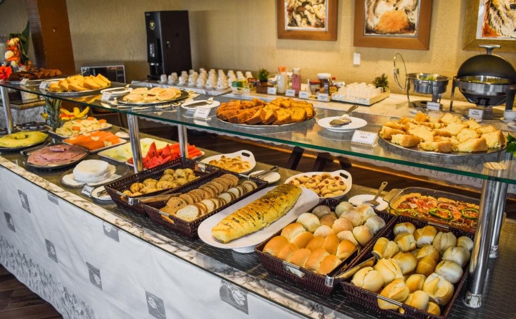 buffet cafe da manha.jpg