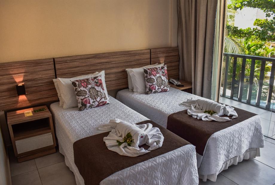 suite vista piscina twin.jpg