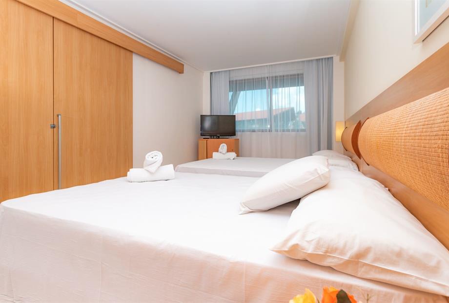 beach class interior 04.jpg