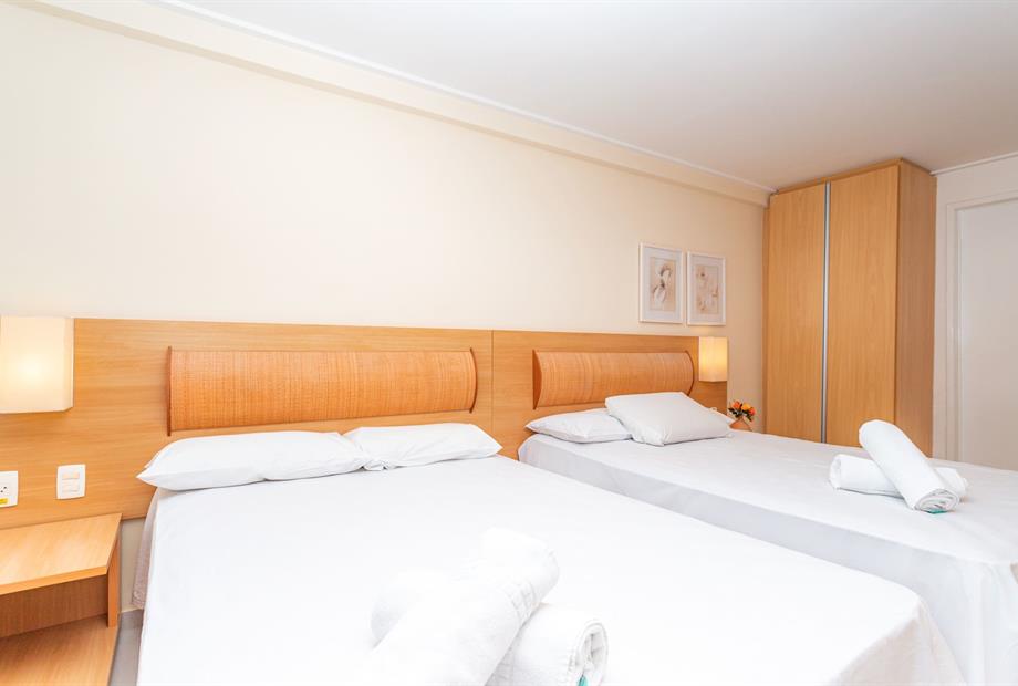 beach class interior 06.jpg