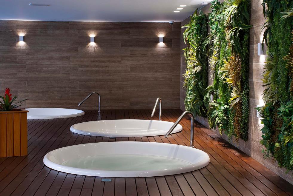 jacuzzi (1).jpg