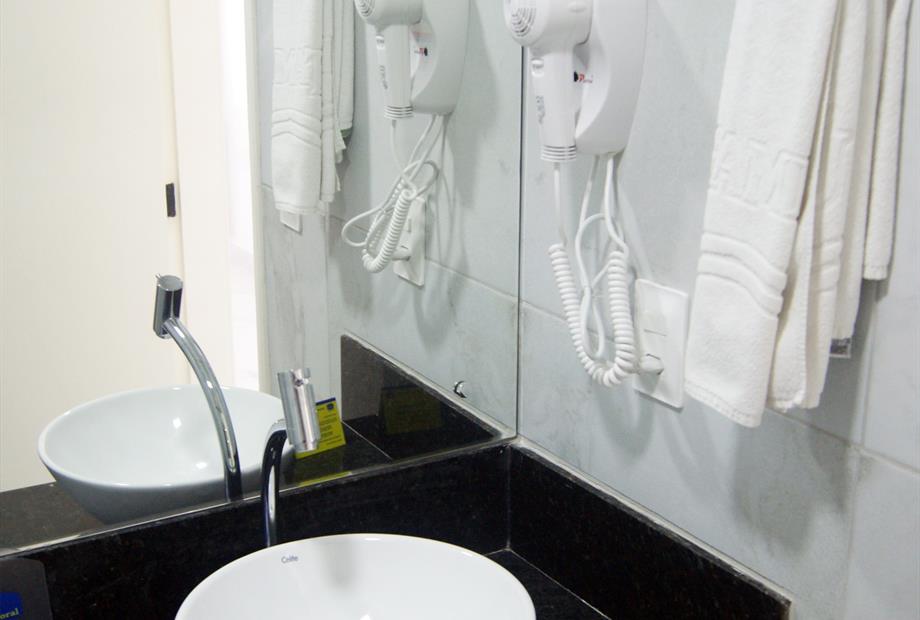 pia do banheiro-min.jpg