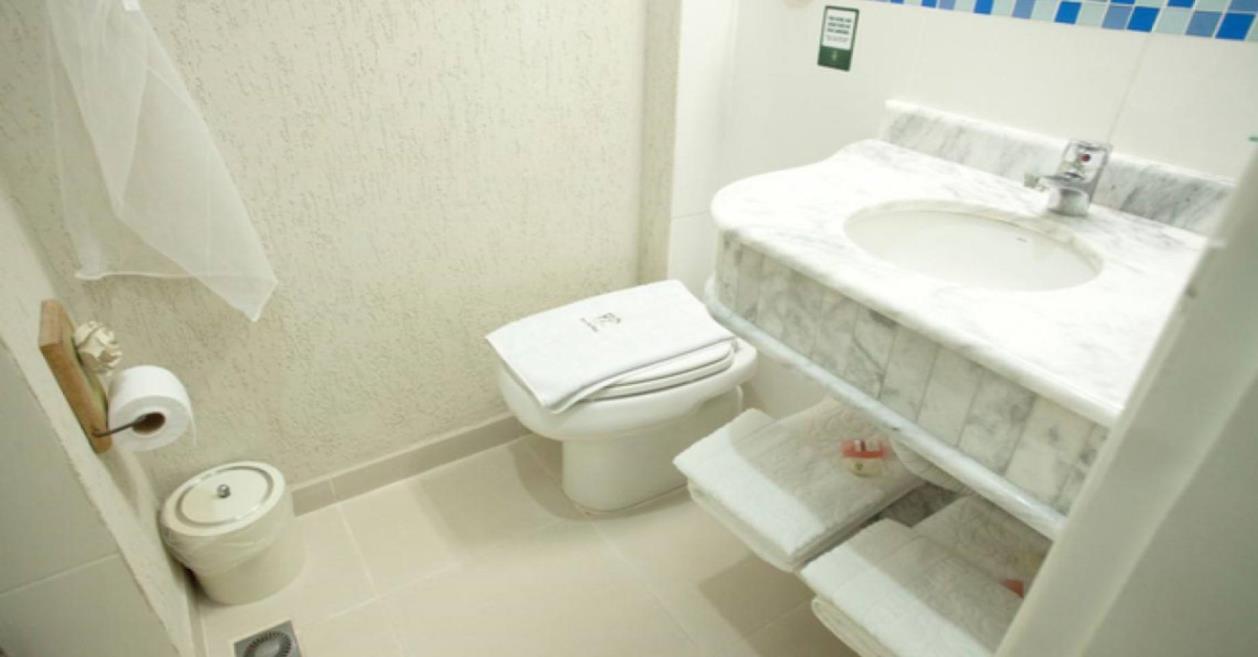 wc.jpg