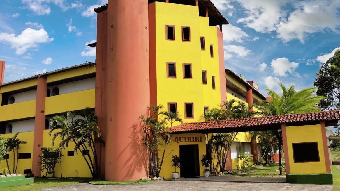 fachada hotel.jpg