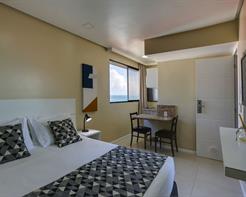 Quarto Duplo com Vista Lateral do Mar