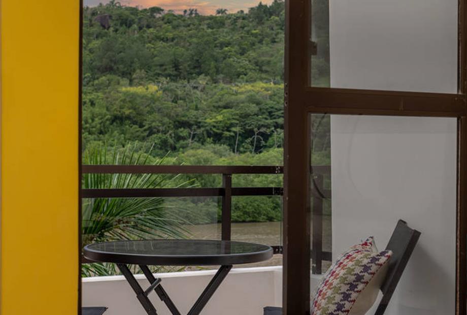 suíte premium quádruplo vista rio - 04.jpg