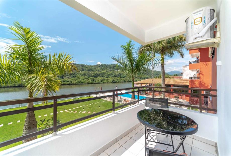 suíte master quádruplo vista rio - 02.jpg