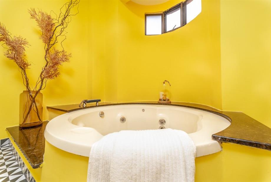 suíte master quíntuplo vista rio - 08 banheiro.jpg