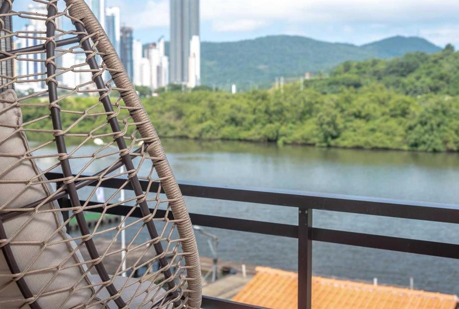 suíte master quíntuplo vista rio - 07.jpg