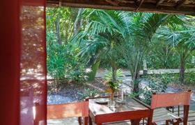 Suíte Rosa do Vila Naiá - Slow Living Casa Hotel
