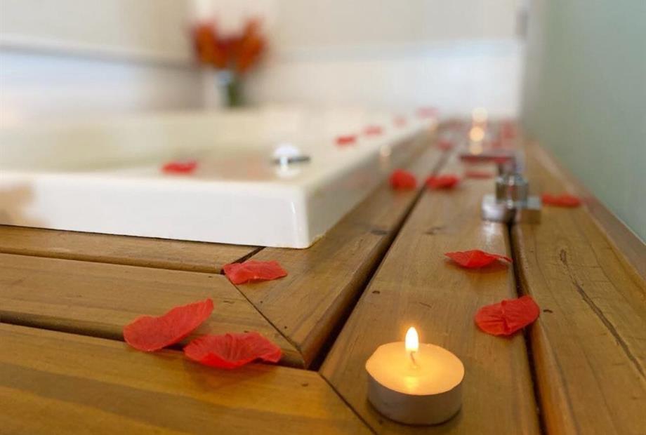 banheira romantica.jpg