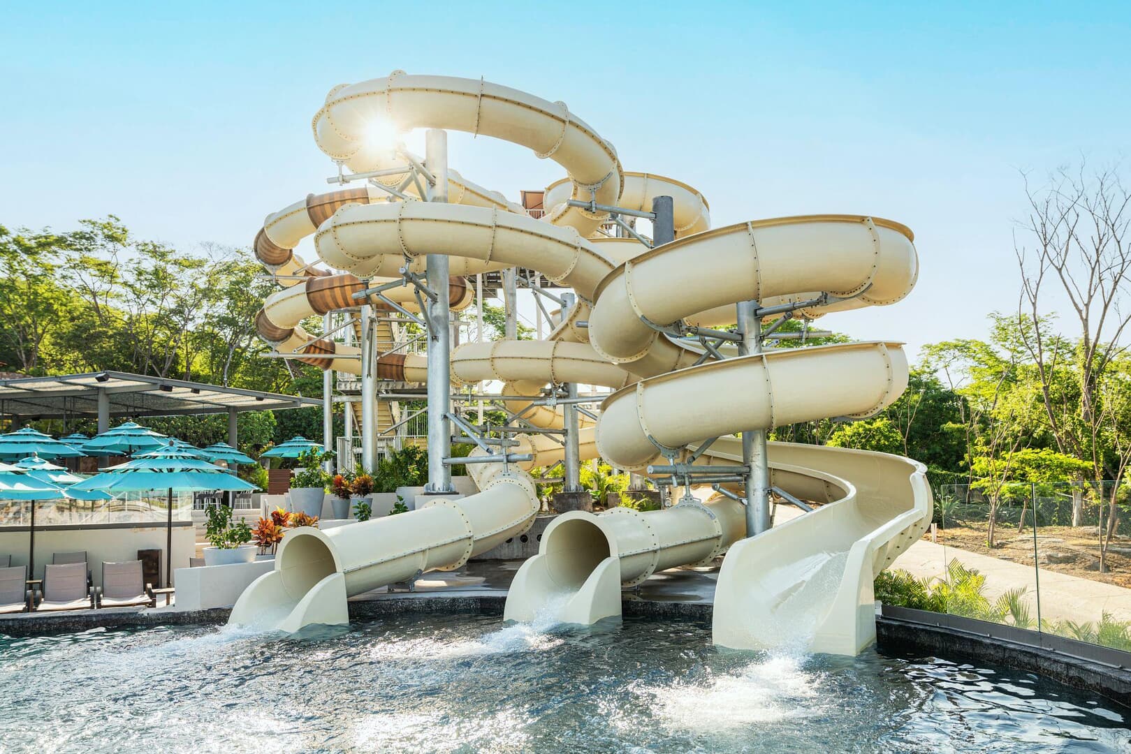drbmi-ext-waterpark-slides-cp.jpg