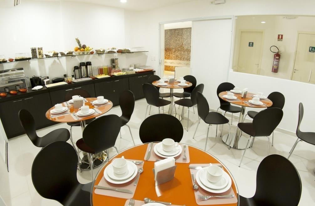 pousada ecomaceió - café da manhã  03.jpg