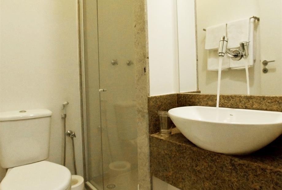 pousada ecomaceió - suite azul 05 - banheiro.jpg