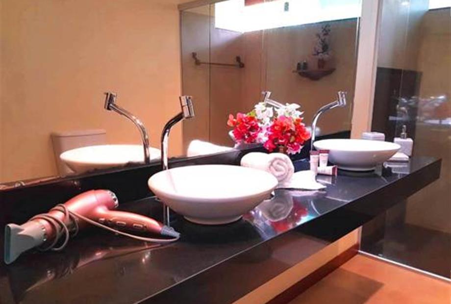 4 quarto 1 + banheiro 1..jpg