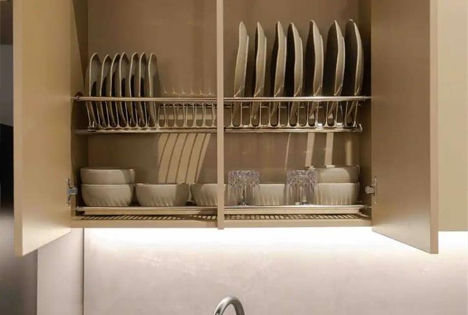 3004-cocina platos.jpg