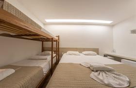 Quarto Quadruplo do MCZ Hotel